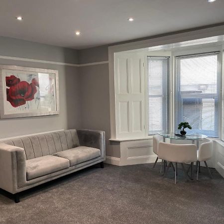 Large 1 Bedroom Flat With Private Parking Plymouth Exteriér fotografie