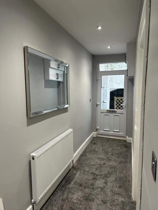 Large 1 Bedroom Flat With Private Parking Plymouth Exteriér fotografie